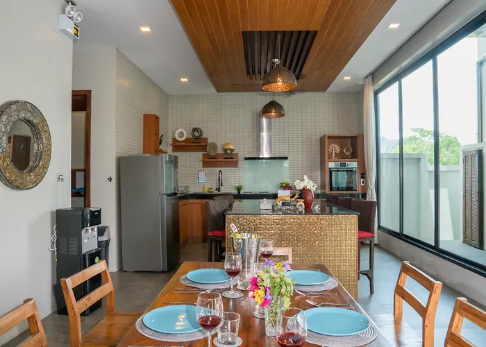 Narintara Private Pool Villas - Free Tuk-Tuk Service To The Beach!
